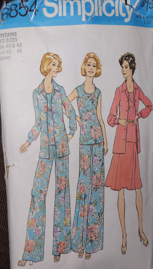 Simplicity 6854