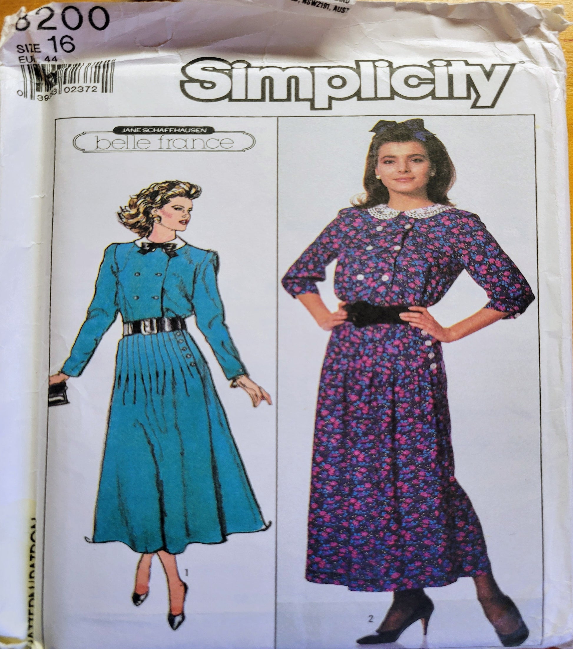 Simplicity 8200