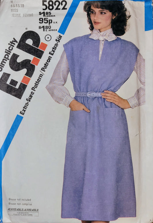 Simplicity 5822