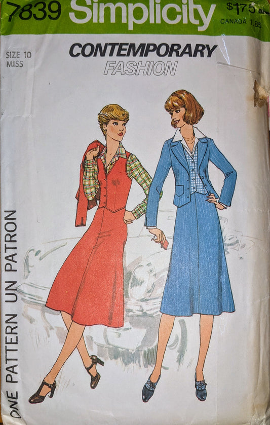 Simplicity 7839