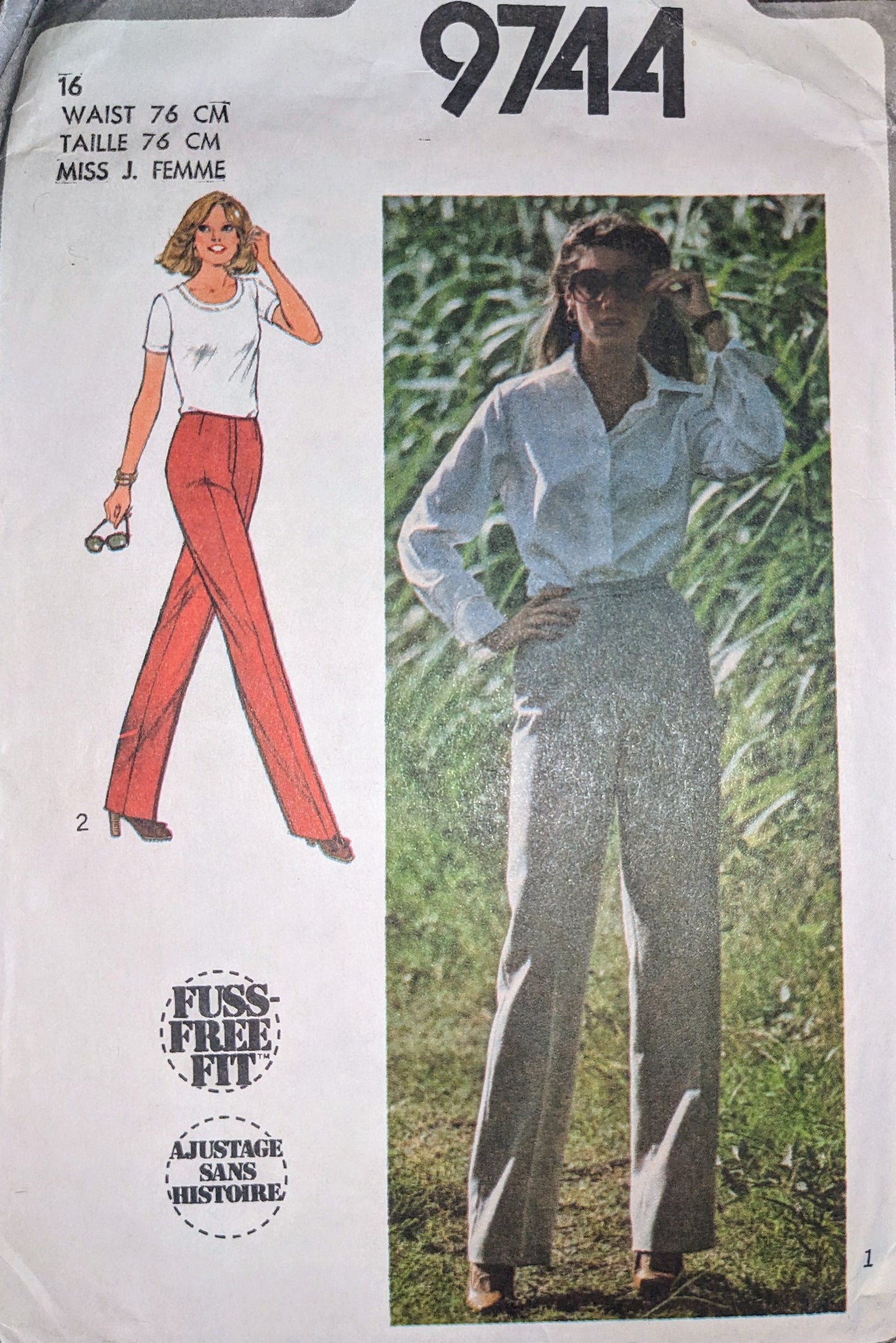 Simplicity 9744