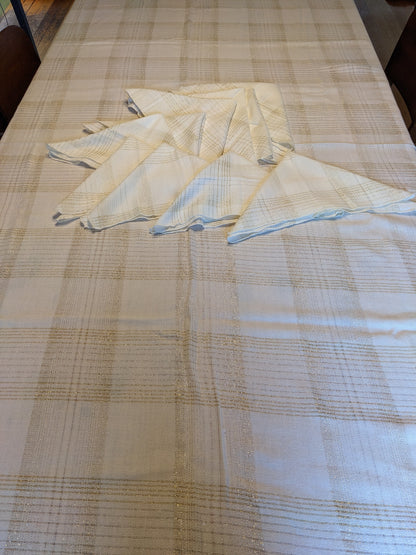 Vintage Tablecloth with Napkins